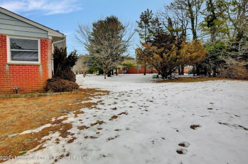 985 Constitution Blvd, Lakehurst NJ 08759-1783 exterior