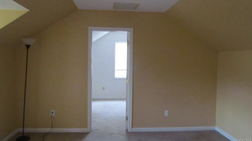 9 Harvard Dr, Poughkeepsie NY 12603-1159 exterior