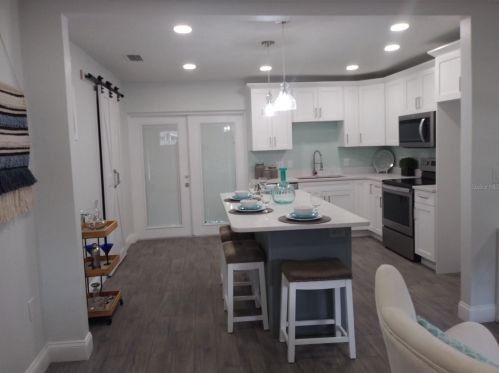 3308 Van Buren Dr, Tampa FL  33611-5413 exterior