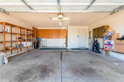 15014 37 Ave, Phoenix AZ 85053-5508 exterior