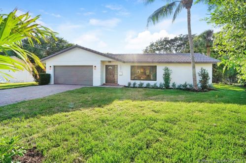 1231 6th Ave, Boca Raton FL  33432-2530 exterior