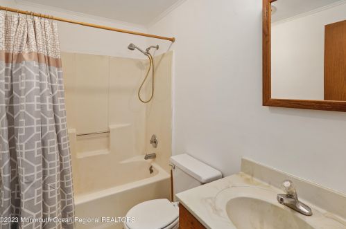 405 15 Ave, Belmar NJ 07719-2525 exterior