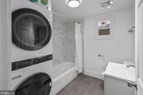 2162 37 St, Camden NJ 08110-2208 exterior