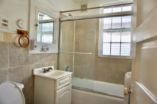 3712 Francisco Ave, Chicago IL 60659-1504 exterior