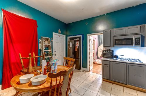 5354 Marshfield Ave, Chicago IL 60620-4958 exterior