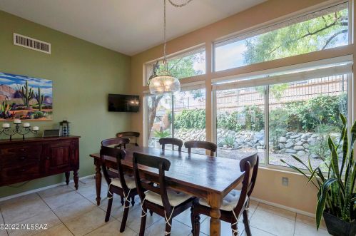 2261 Gerbera Way, Tucson AZ 85755-7167 exterior