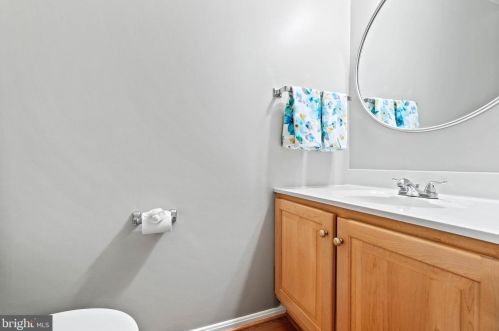 1901 Fallsmead Way, Rockville MD 20854-2640 exterior