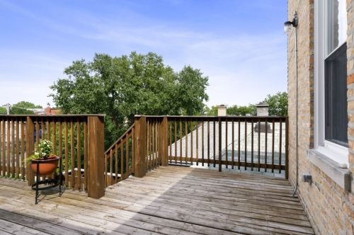 1504 Cullom Ave, Chicago IL  60613-1272 exterior