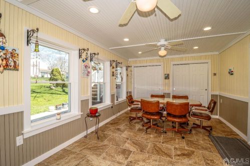 5 Pendleton Pl, Edison NJ 08820-2737 exterior