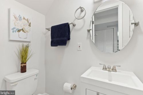 4355 G St, Washington DC  20019-4255 exterior