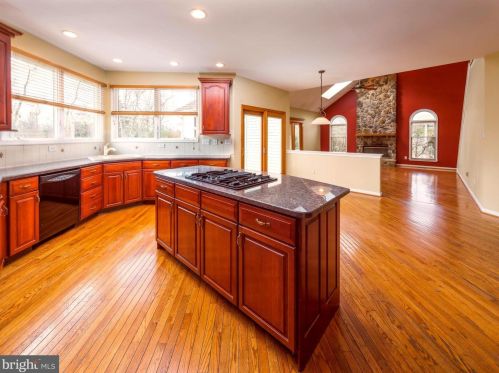 2009 Carmel Dr, Jamison PA 18929-1438 exterior