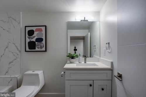 1213 17th St, Washington DC  20002-2019 exterior