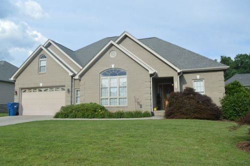 1107 Dogwood Ln, High Point NC  27263-8303 exterior