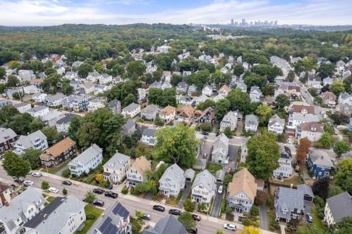 73 Fletcher St, Boston MA 02131-1918 exterior