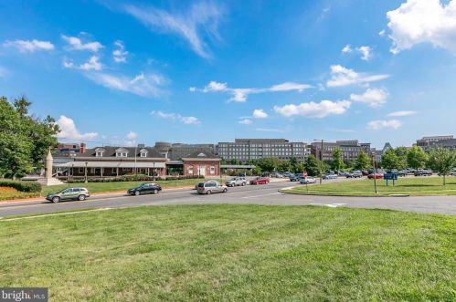 1801 Commonwealth Ave, Alexandria VA 22301-1403 exterior