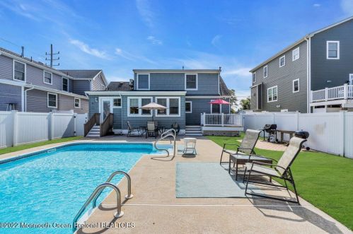 403 New York Ave, Point Pleasant Beach NJ 08742-3338 exterior