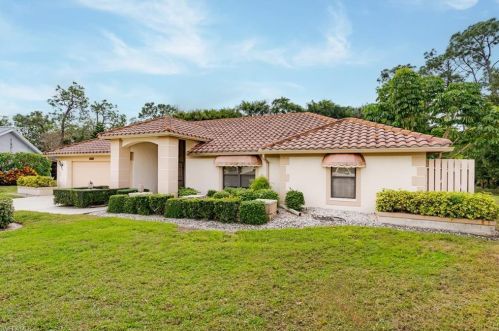 5516 Foxhunt Way, Naples, FL 34104-4903