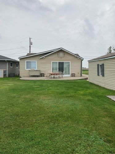 6310 Marina Dr, Algonac MI 48001-4212 exterior