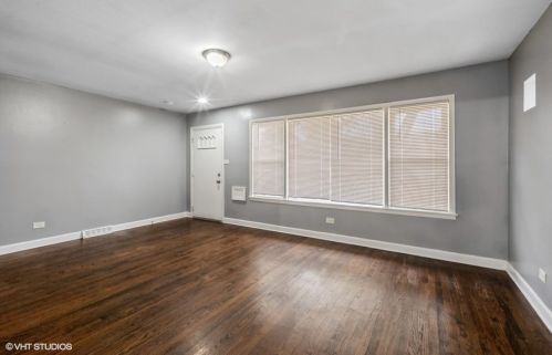 9034 Union Ave, Chicago, IL 60620-2235