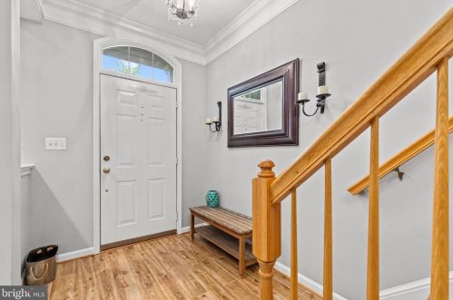 326 Cameron Station Blvd, Alexandria VA  22304-8623 exterior