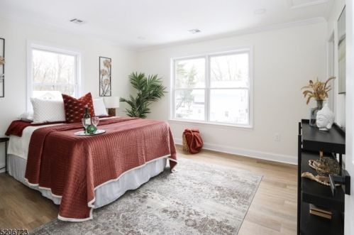 4 Hollywood Ave, Montclair NJ  07042-4306 exterior