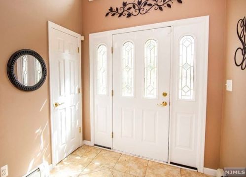 218 Manhattan Ter, Dumont NJ  07628-2234 exterior