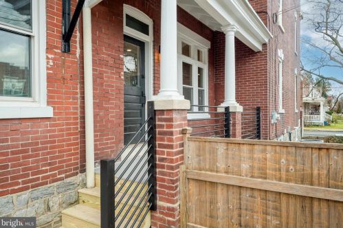 829 Shippen St, Lancaster PA  17602-2043 exterior