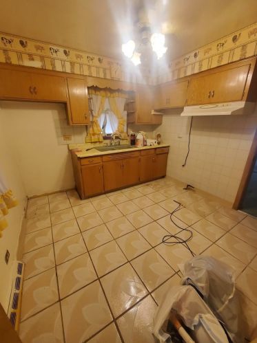 10037 Hoxie Ave, Chicago IL 60617-5755 exterior