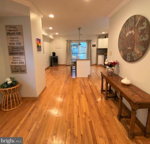 404 47th St, Washington DC  20019-4643 exterior