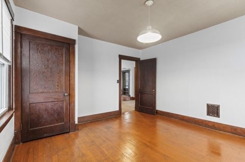 10 Amherst Ave, Pittsburgh PA 15229-1536 exterior