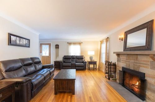 138 Sunset Dr, Pittsburgh PA 15228-2550 exterior