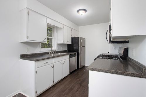 151 Brooks Rd, Meskegon MI 49442-6503 exterior