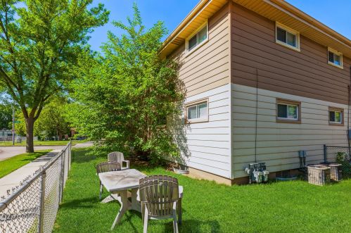 6200 Stark St, Milwaukee WI  53218-4136 exterior