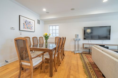 3710 Greenview Ave, Chicago IL  60613-3610 exterior