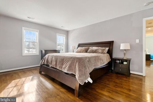 11600 Coldstream Dr, Rockville MD 20854-3619 exterior