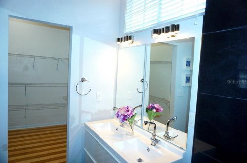 412 Oregon Ave, Tampa FL 33604-5351 exterior