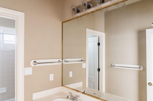 3315 Bridle Path, Austin TX 78703-2605 exterior