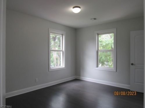 723 6th St, Plainfield NJ 07062-1802 exterior