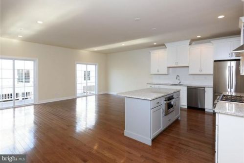 24 Brg Ave, Berwyn PA  19312-1718 exterior