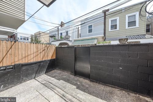 2517 Clarion St, Philadelphia PA  19148-4315 exterior