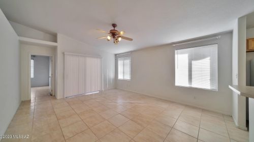 9209 Calle Arroyo Rapido, Tucson AZ  85710-8077 exterior