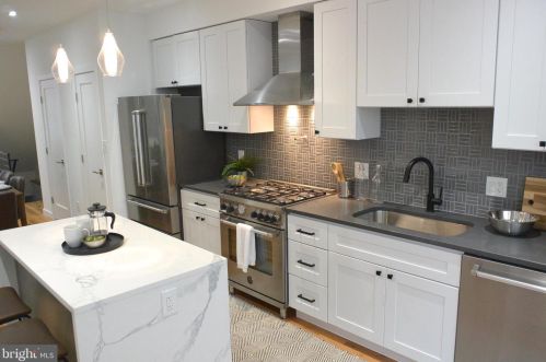 628 19 St, Philadelphia PA 19121-4120 exterior