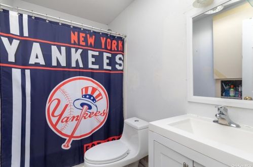 23 Fenwood Rd, Huntington Station NY 11746-2123 exterior