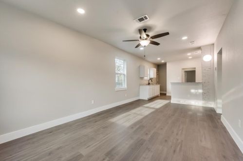 2810 Frazier St, Dallas, TX 75210-1633