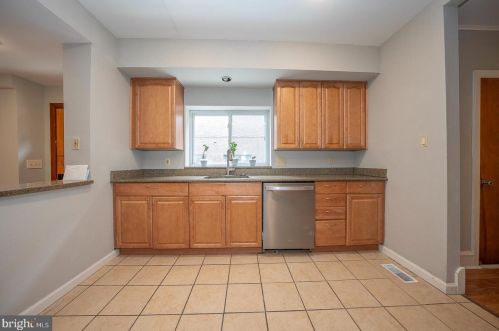 1309 Dickinson St, Philadelphia PA 19147-6221 exterior