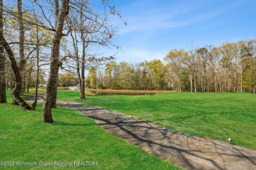 44 Cypress Point Ln, Jackson Twp NJ  08527-4017 exterior