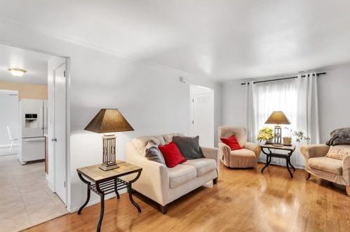 405 Mower Dr, Pittsburgh PA 15239-1710 exterior