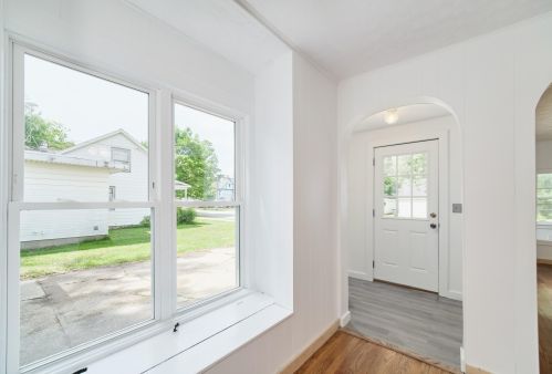 376 Maple St, Shelby MI 49455-1129 exterior