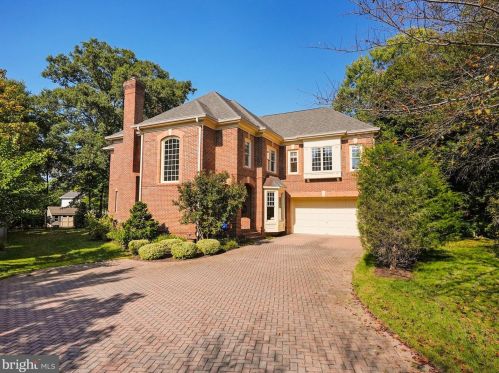 4809 26th St, Arlington, VA 22207-2630