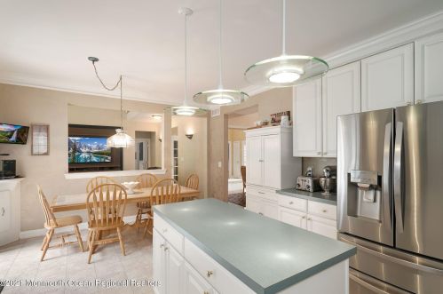 425 Diamond Rd, Jackson Twp, NJ 08527-3170